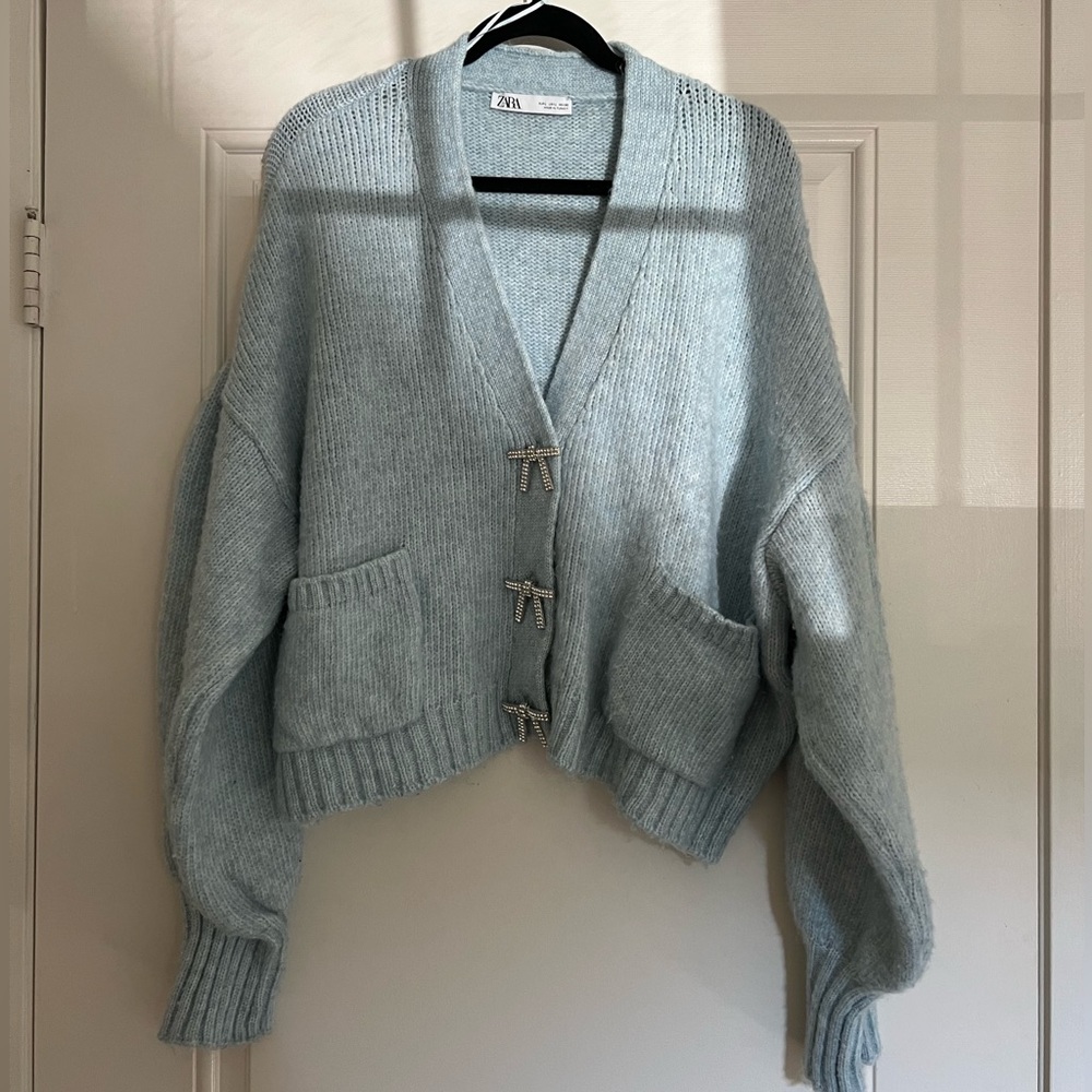 Zara Light Blue Puff Sleeve Sweater